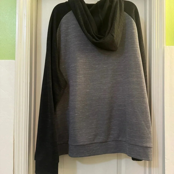 Zelos Endurance Fleece Gray & Black Hoodie - Picture 6 of 6